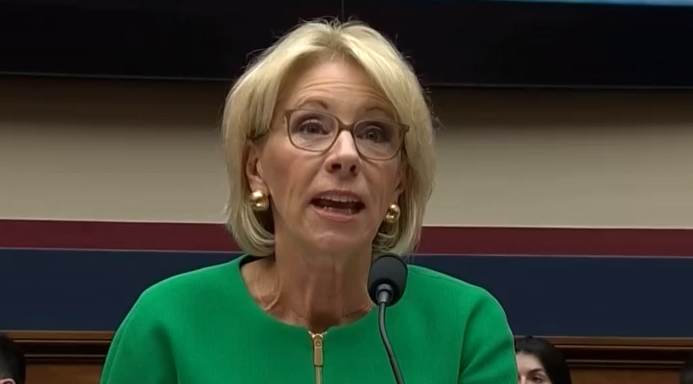 Advocates Demand Devos Protect Students >> To Target Bad Actors Ct Demands Data On Student Lenders From Devos Advocates Demand Devos Protect Students >> To Target Bad Actors Ct Demands Data On Student Lenders From Devos