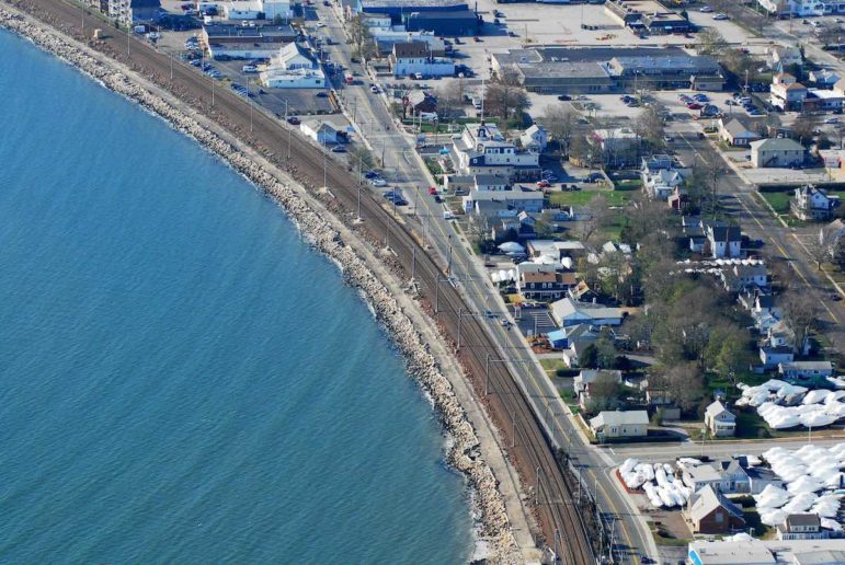 The Amtrak/Shoreline East line runs along the shoreline in the Niantic section of East Lyme, more or less where it’s been for more than a century and where it was when the Hurricane of 1938 damaged stretches of track.